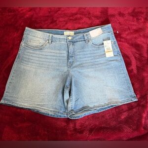 NWT JESSICA SIMPSON JEAN SHORT Size 16/33